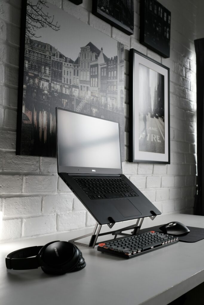 riekus 5bygxkd5q8i unsplash